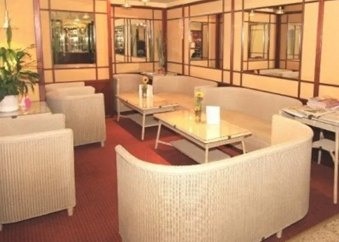 Calmo Hotel 3*